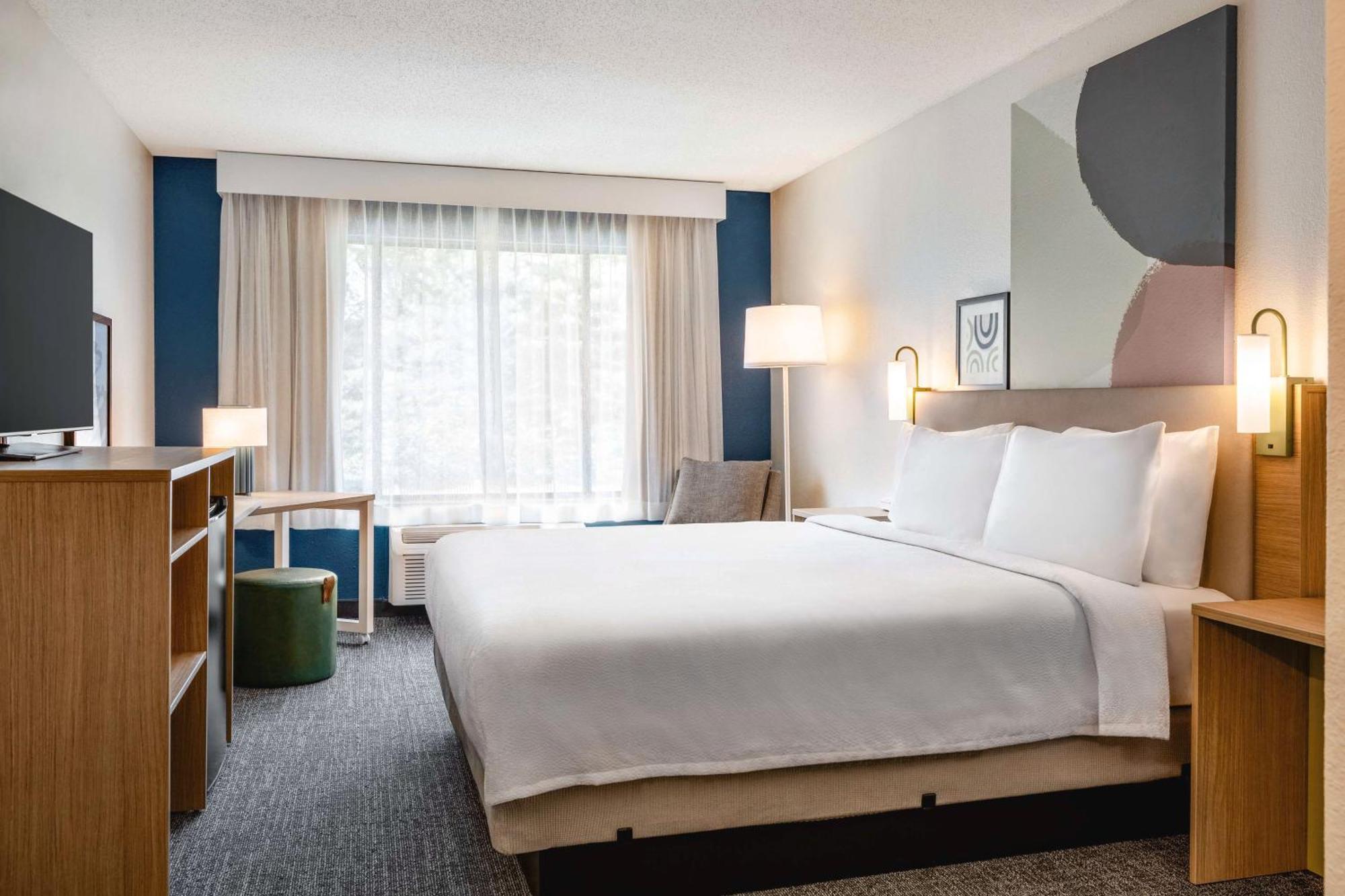 Spark By Hilton Mystic Groton Екстериор снимка